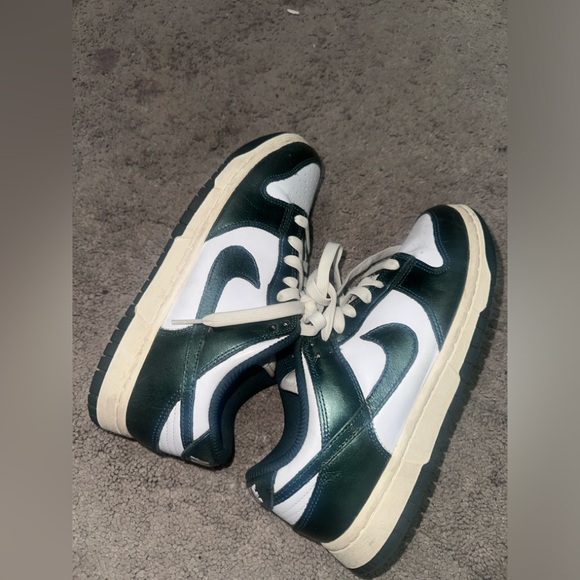 WMNS Dunk Low - Picture 5 of 6